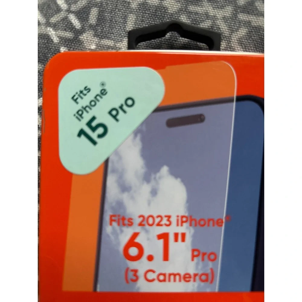 onn Glass Screen Protector iPhone 15 Pro 6.1 Inch Clear New Corning‎ Glass 9H